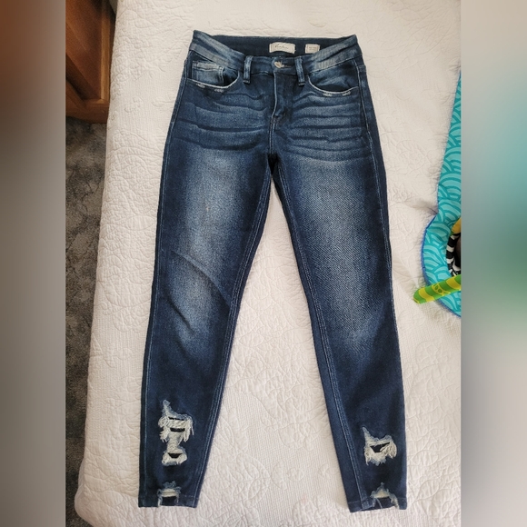 Buckle KanCan Jeans - Picture 4 of 6